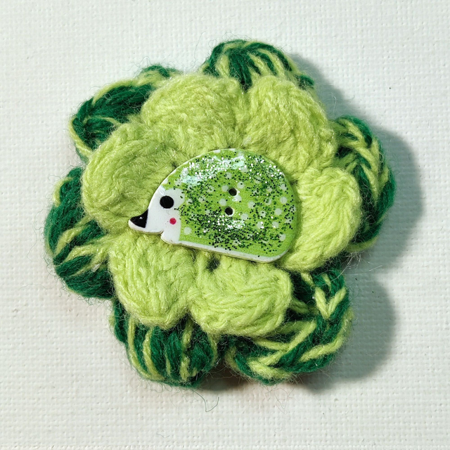 Barrette fleur double vert foncé et clair crochet bouton hérisson pince crocodile
