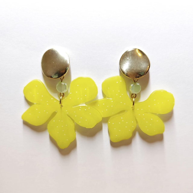 Boucles d&#039;oreilles Cléor inversé jaune paille
