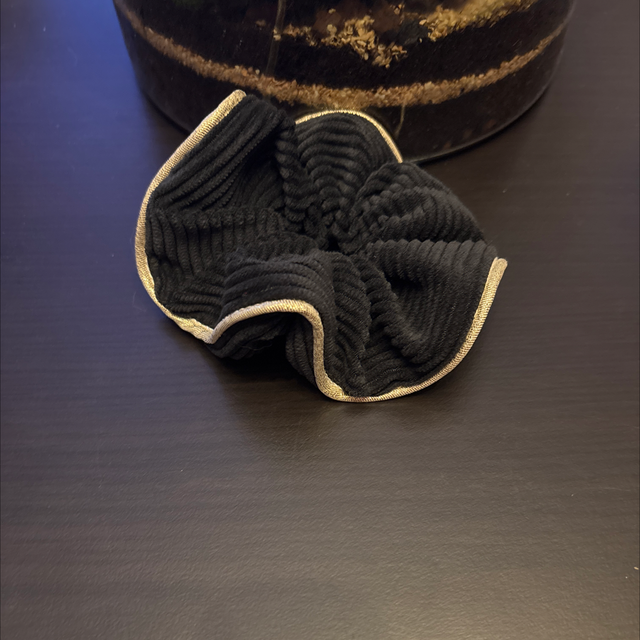 Chouchou en velours côtelé noir