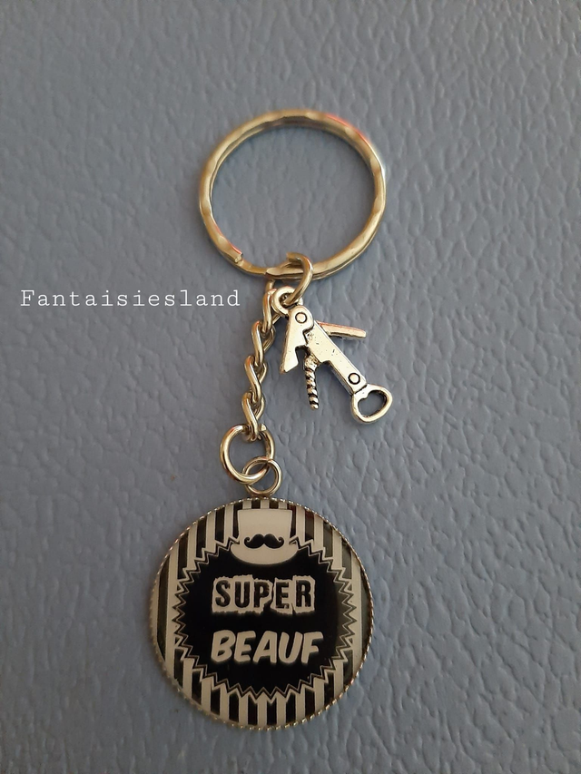 Porte-clés argenté - Super Beauf
