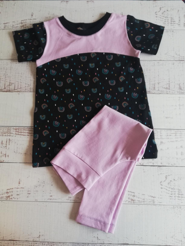 Children's T-Shirt &amp; Leggings Set - Purple Rainbows