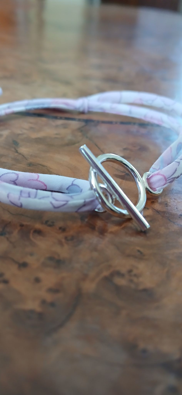 Bracelet Toggle en argent et Liberty officiel