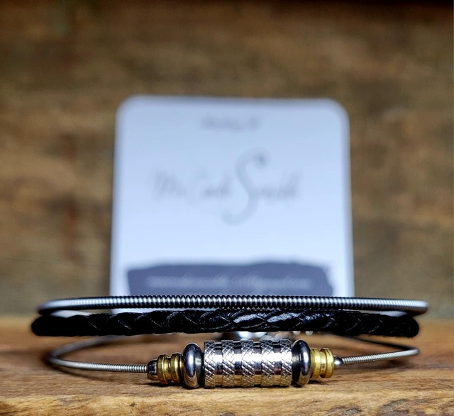 Bracelet corde de guitare basse surcyclées