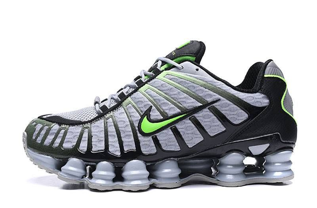 Nike Shox TL (Vendu sans la boîte )