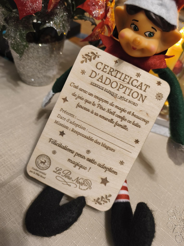 Certificat d’adoption du lutin – gravé sur bois 🎅✨