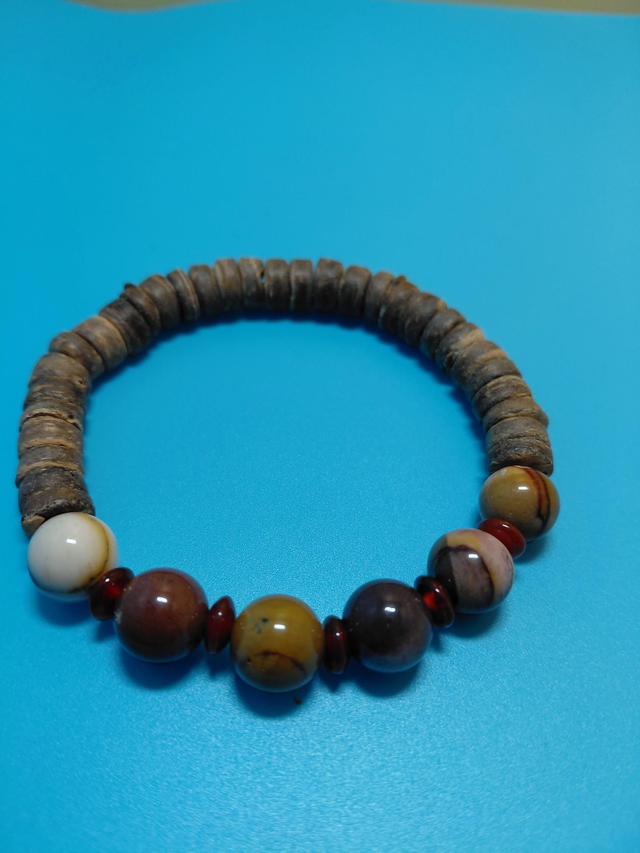 Mookite Jasper, Carnelian and Coconut Shell