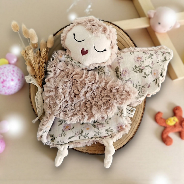 Doudou chouette fourrure  rose poudré
