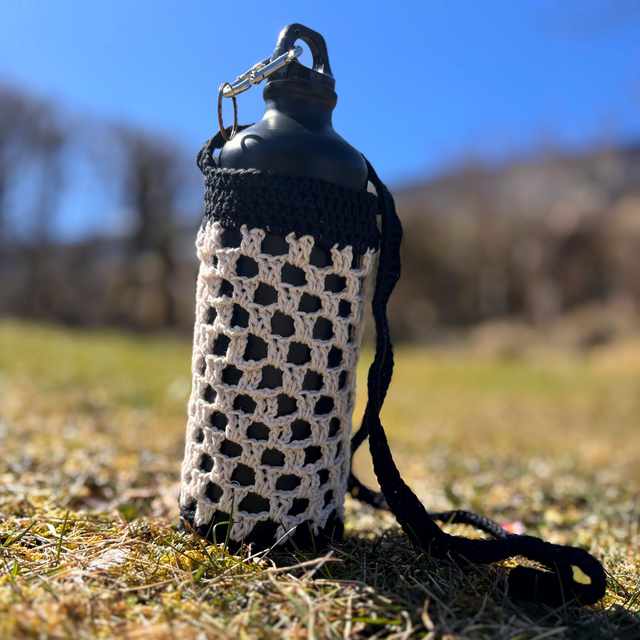 Porte-gourde en crochet - Noir &amp; blanc - Coton  