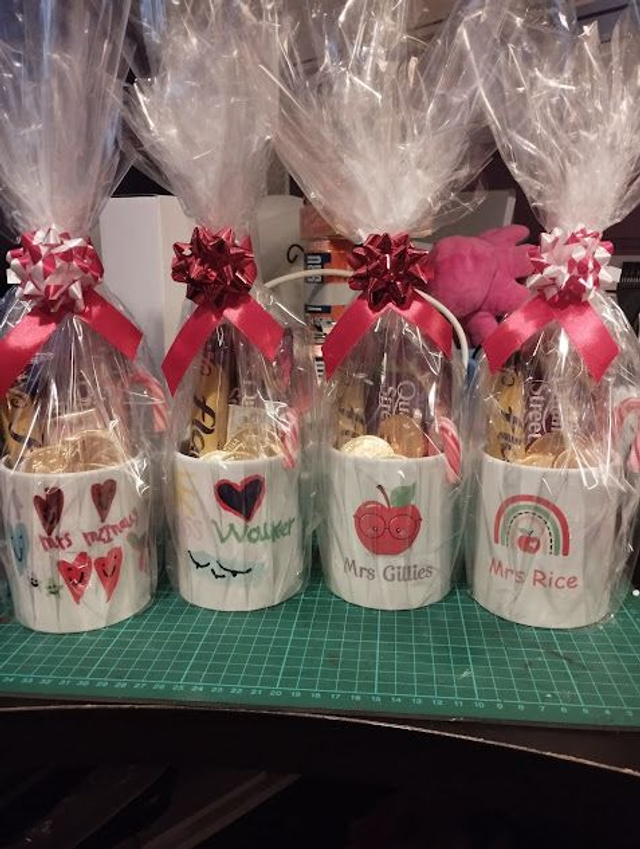 Teacher pencil pot gift set