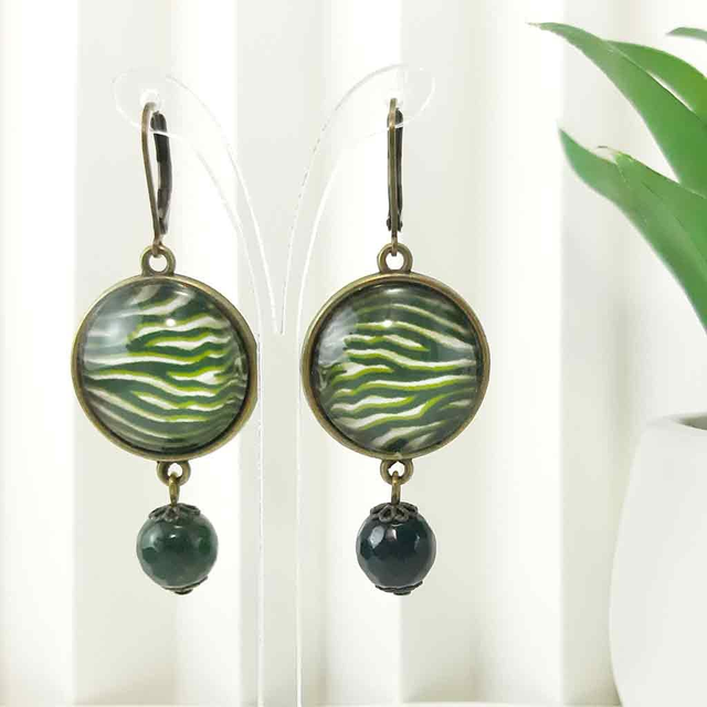 Caroline-Zèbre kaki