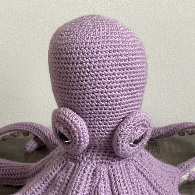 Peluche Paul le poulpe violet au crohet