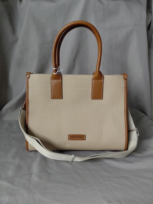 Sac ( simili cuir ) couleur beige / brun 
