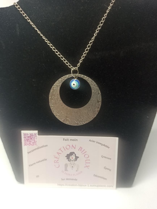 Collier rond avec œil 