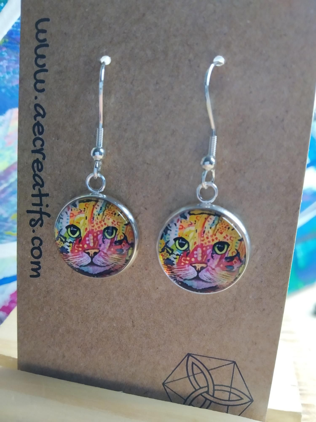 Boucles d&#039;oreilles cabochons chat couleurs 