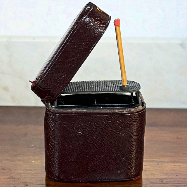 A charming early Automatic Strike Vesta Lighter, c.1920s–1930s