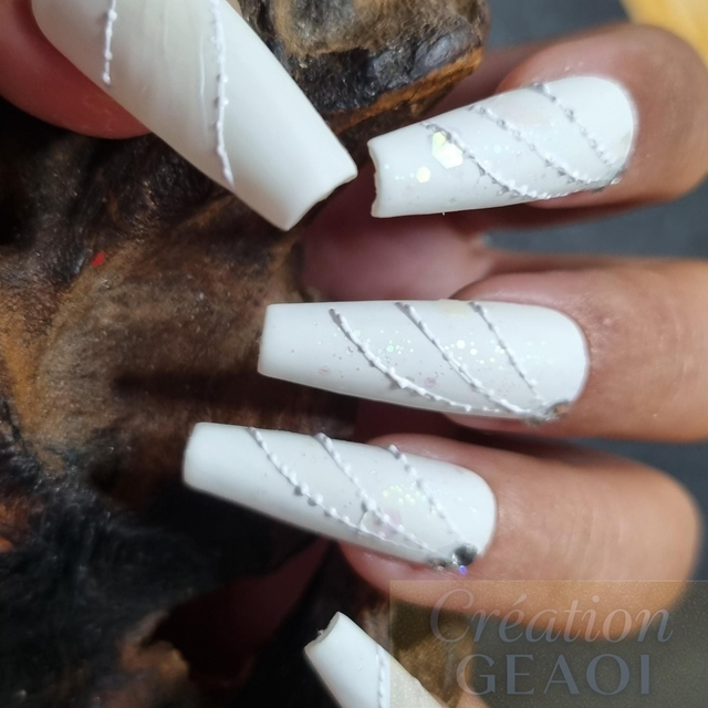 Tout en blanc little coffin L créer a la commande délai 7 jours