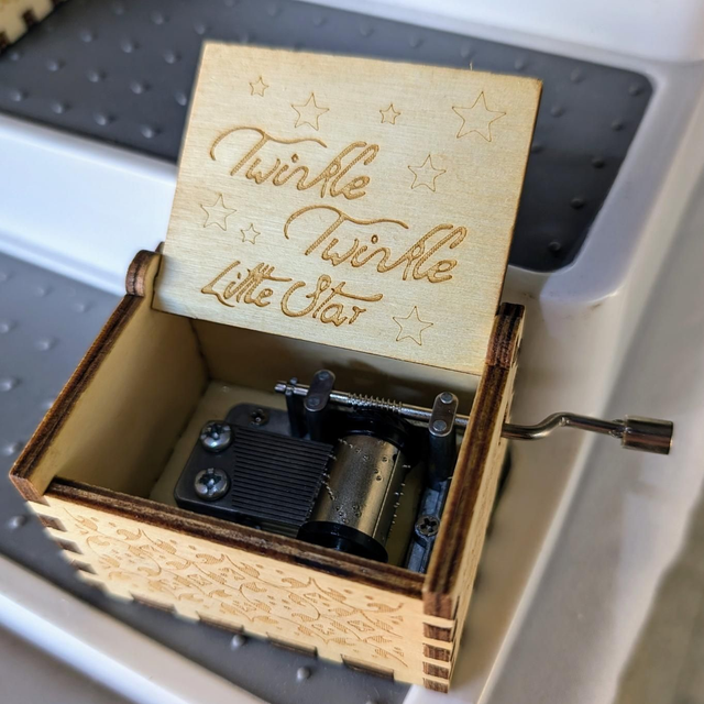 Twinkle Twinkle Little Star Music Box
