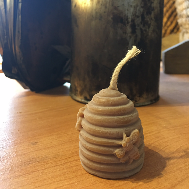 Bougie cire d'abeille ruche panier 