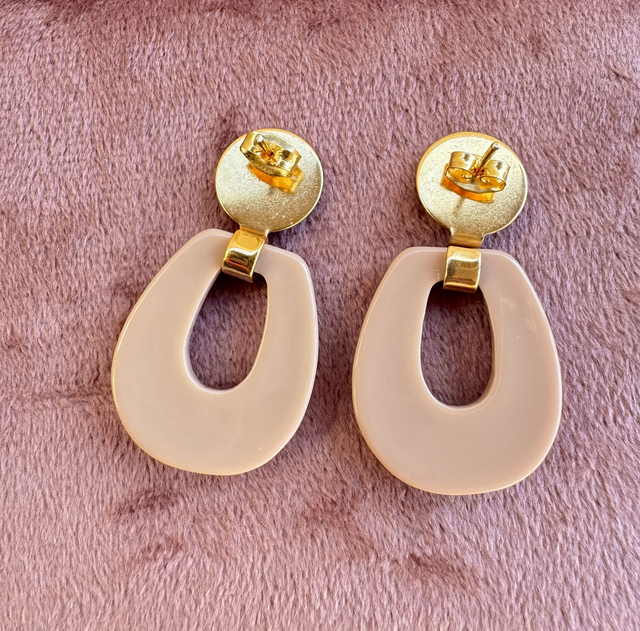 Boucles d'oreilles goutte rose nude