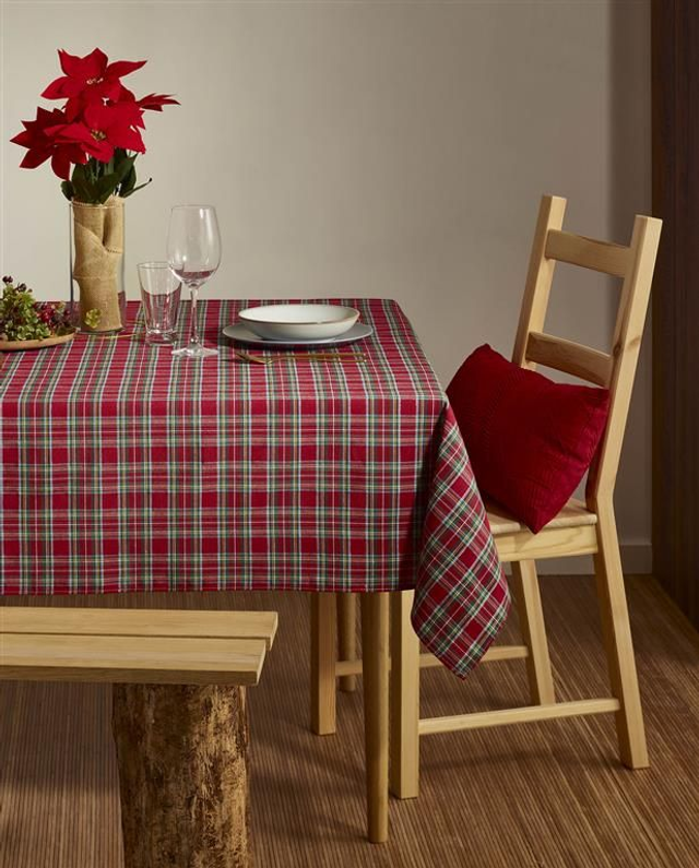 MANTEL ANTIMANCHAS  TARTAN ROJO-150X300