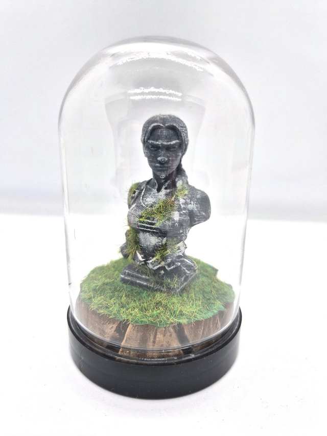 Cloche effigie Jeu-video - Lara Croft Tomb Raider