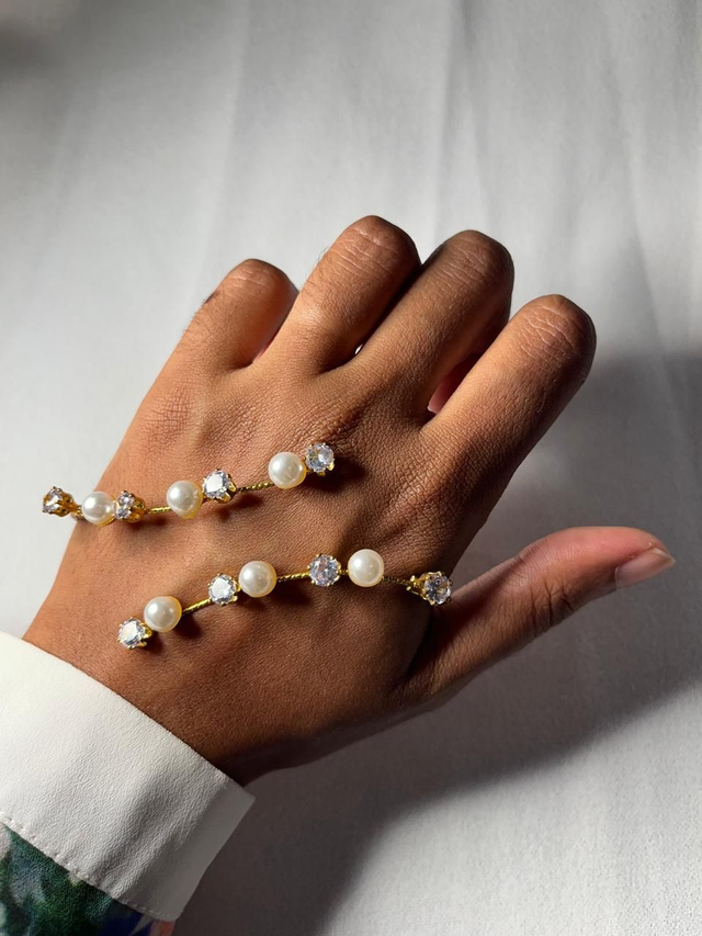 Bijou de main Piya (édition limitée)