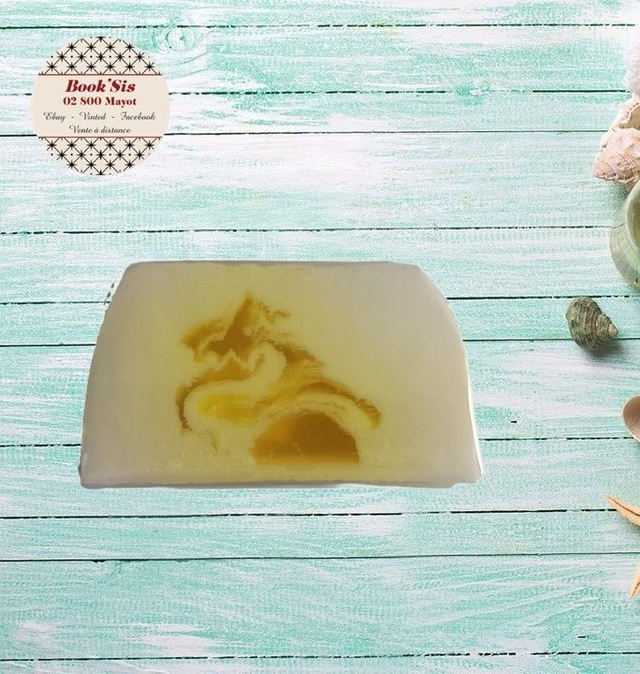 Savon glycérine " Monoï "