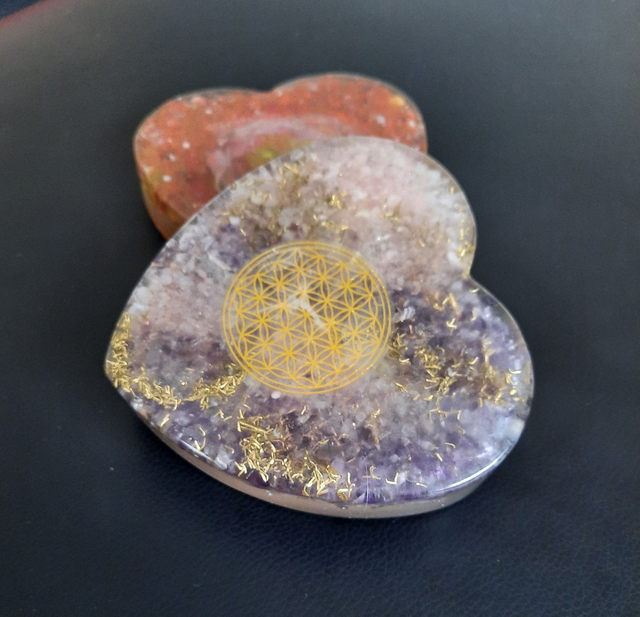 Plateau Recharge Coeur Orgonite 10 cm Personnalisé