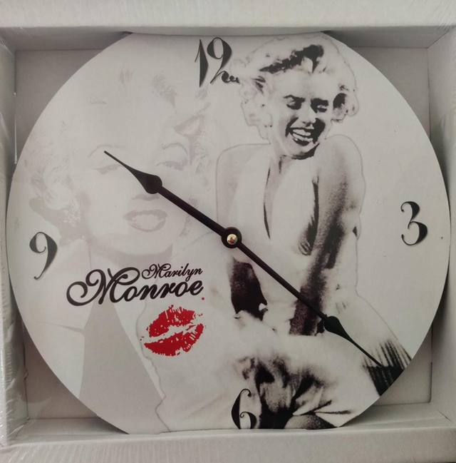 Marilyn Monroe seinäkello