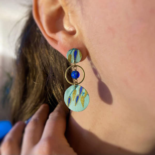 Trio Cercle - Boucles d'oreilles en tissu bleu et doré