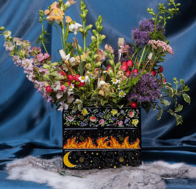 Vase - Dresser