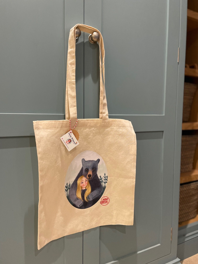 Tote Bag: Bear Hug