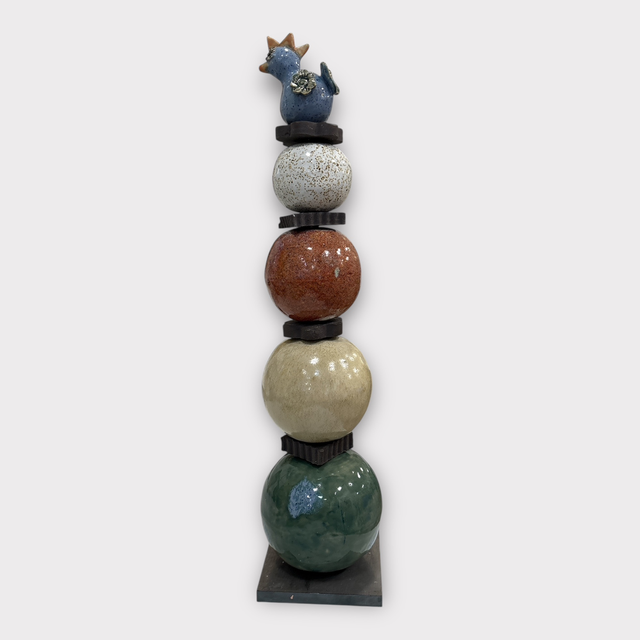 Kugleskulptur 44 cm af Helle Bornæs