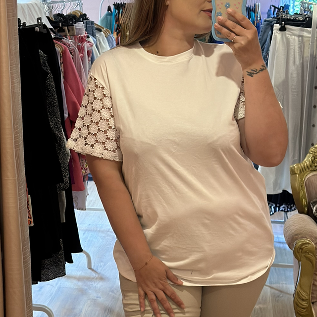 300-T-shirt dentelle taille XL/46