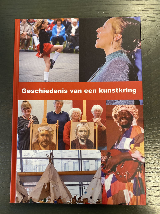 Boek 25 jaar geschiedenis Kunstkring