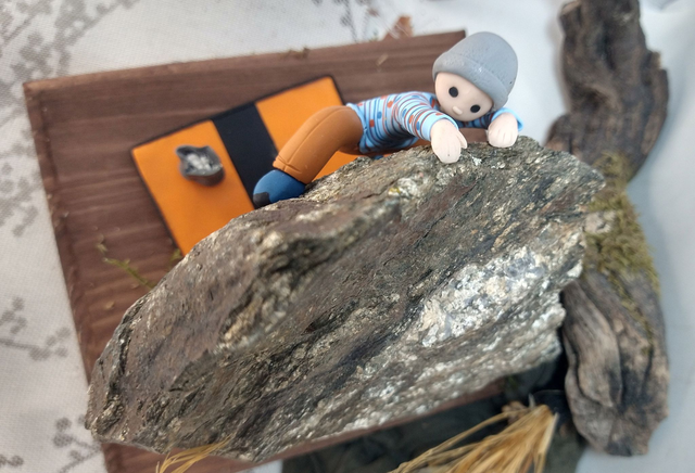 Customized bouldering figure