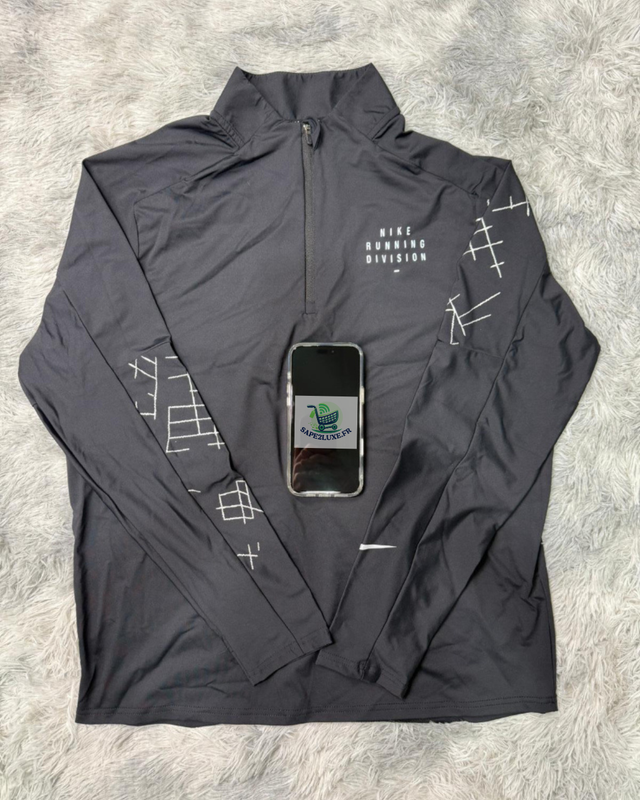 I Demi Zip NIKE Division- Noir I