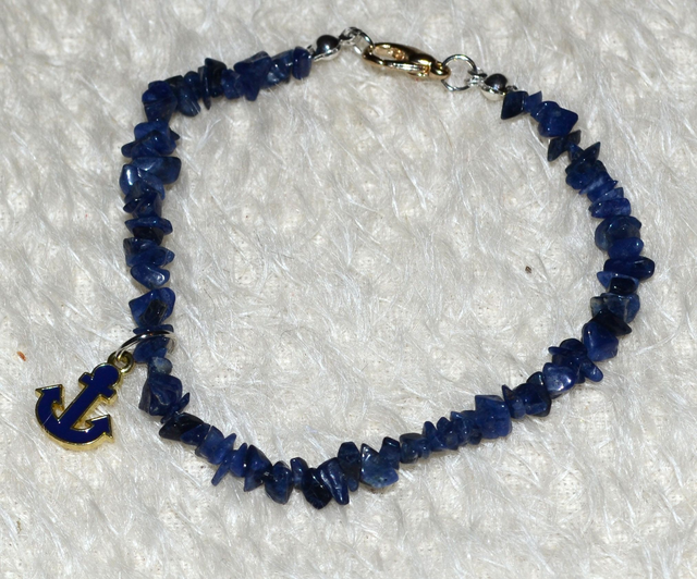 B61 - Bracelet pierre lapis lazuli et  breloque