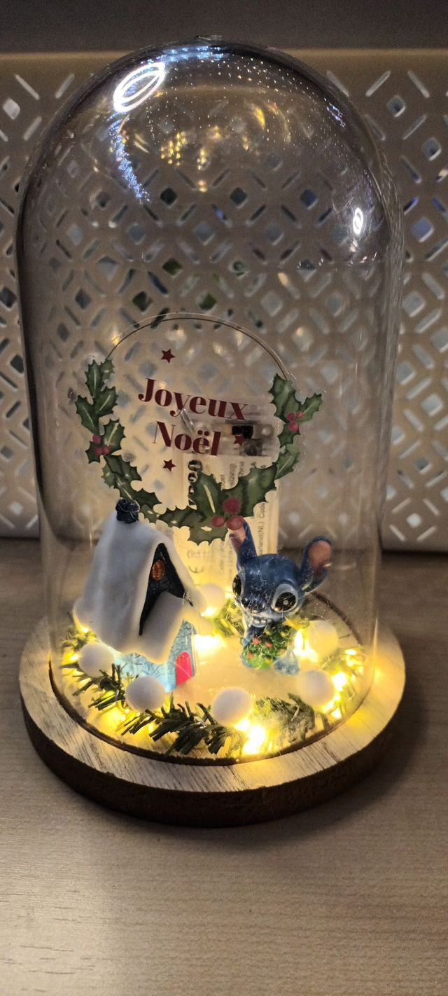 DECORATION NOEL SOUS CLOCHE _ 18 X 12 CM