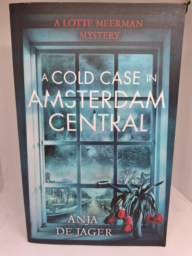 Anja De Jager - A Cold Case in Amsterdam Central
