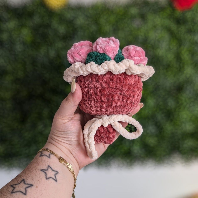 Mini Bouquet de fleurs éternel , bouquet en crochet , fait main , idée cadeau artisanal , idée cadeau unique