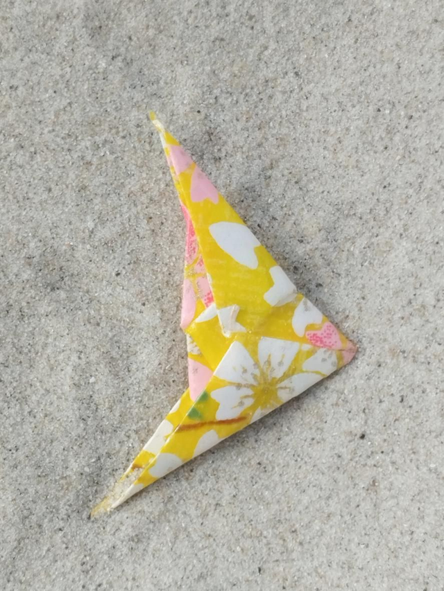 Broche cerf-volant floral jaune blanche et rose