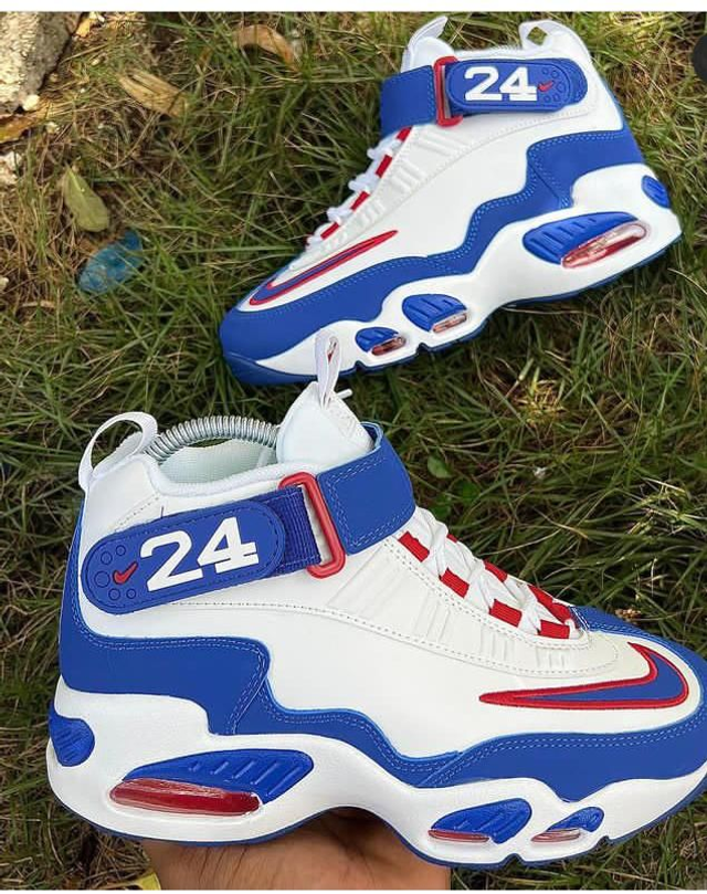 Tennis montante semelle tres bonne qualite 