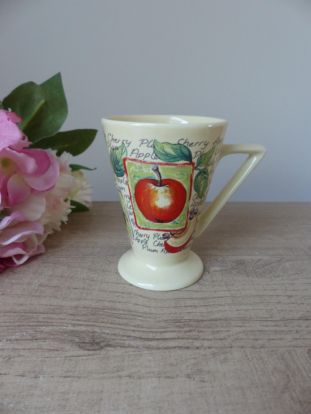 Tasse à thé vintage Churchill – Décor pommes prunes et abricots – Années 1980 – Fabriquée en Angleterre