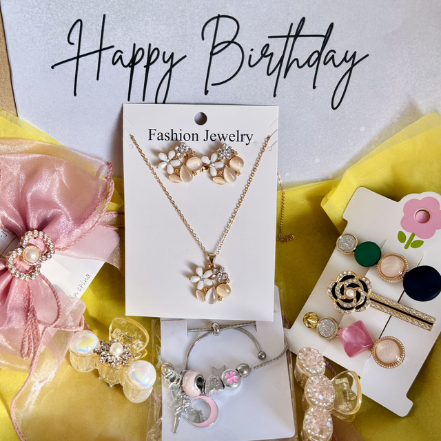 Personalised Gift Hamper Boxes for Every Occasion