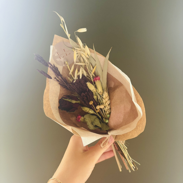 Rosey fields mini bouquet