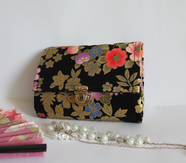 Portefeuille court Ă fermoir "Kanako" noir