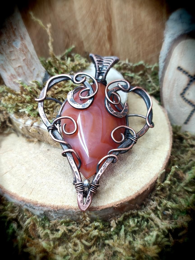 Pendentif "Cœur des terres ardentes"