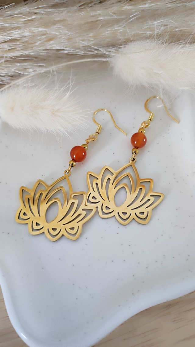 Boucles d'oreilles Fleur de lotus Cornaline