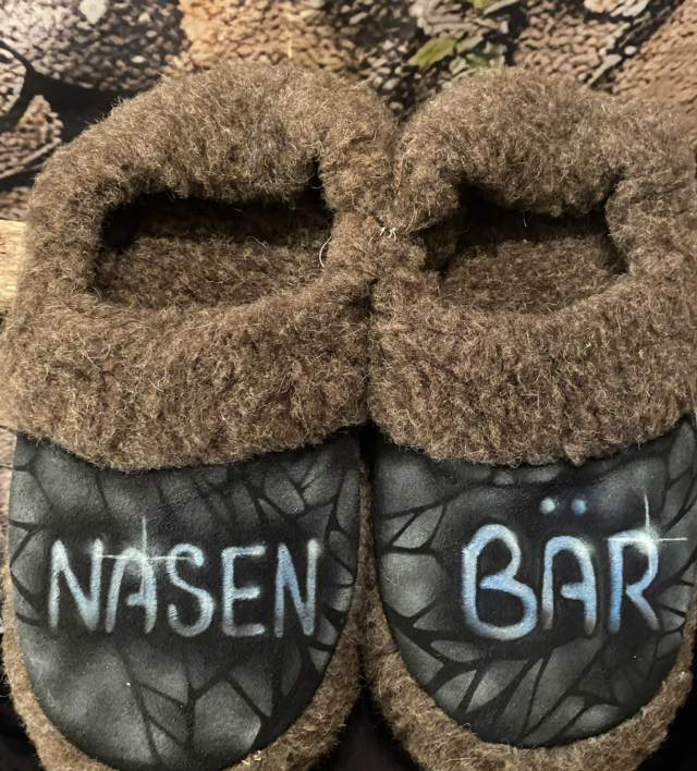 Lammfell Hausschuhe NASENBÄR